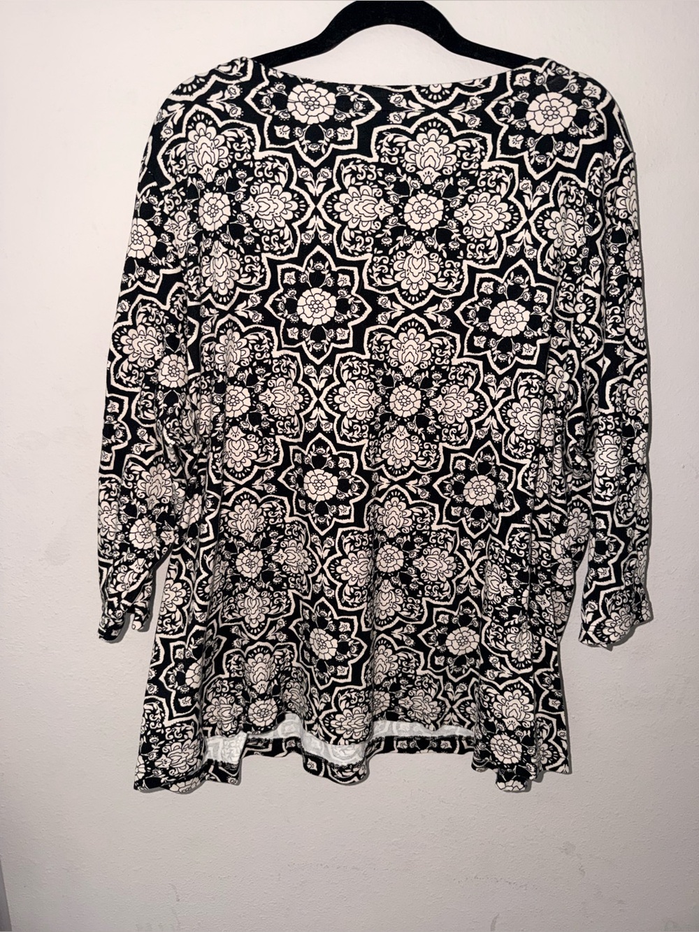 Croft & Barrow Black and White Floral Medallion Tunic Top
